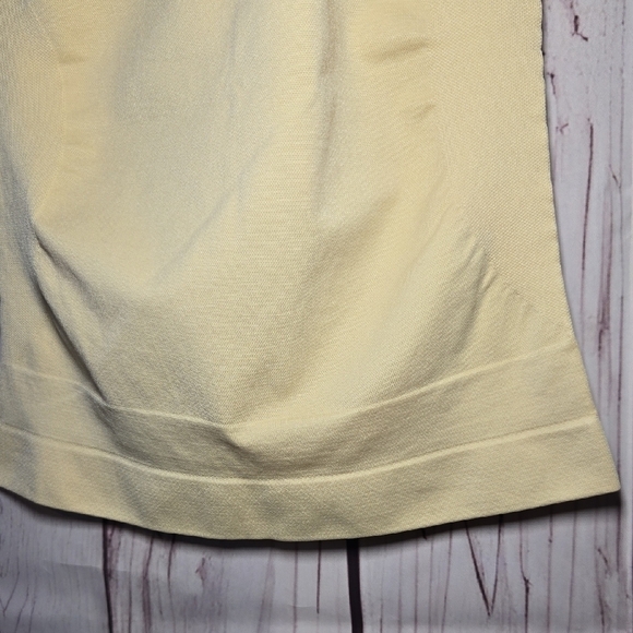 Shapewear Beige Size Small Adjustable Spaghetti Strap - Picture 4 of 5